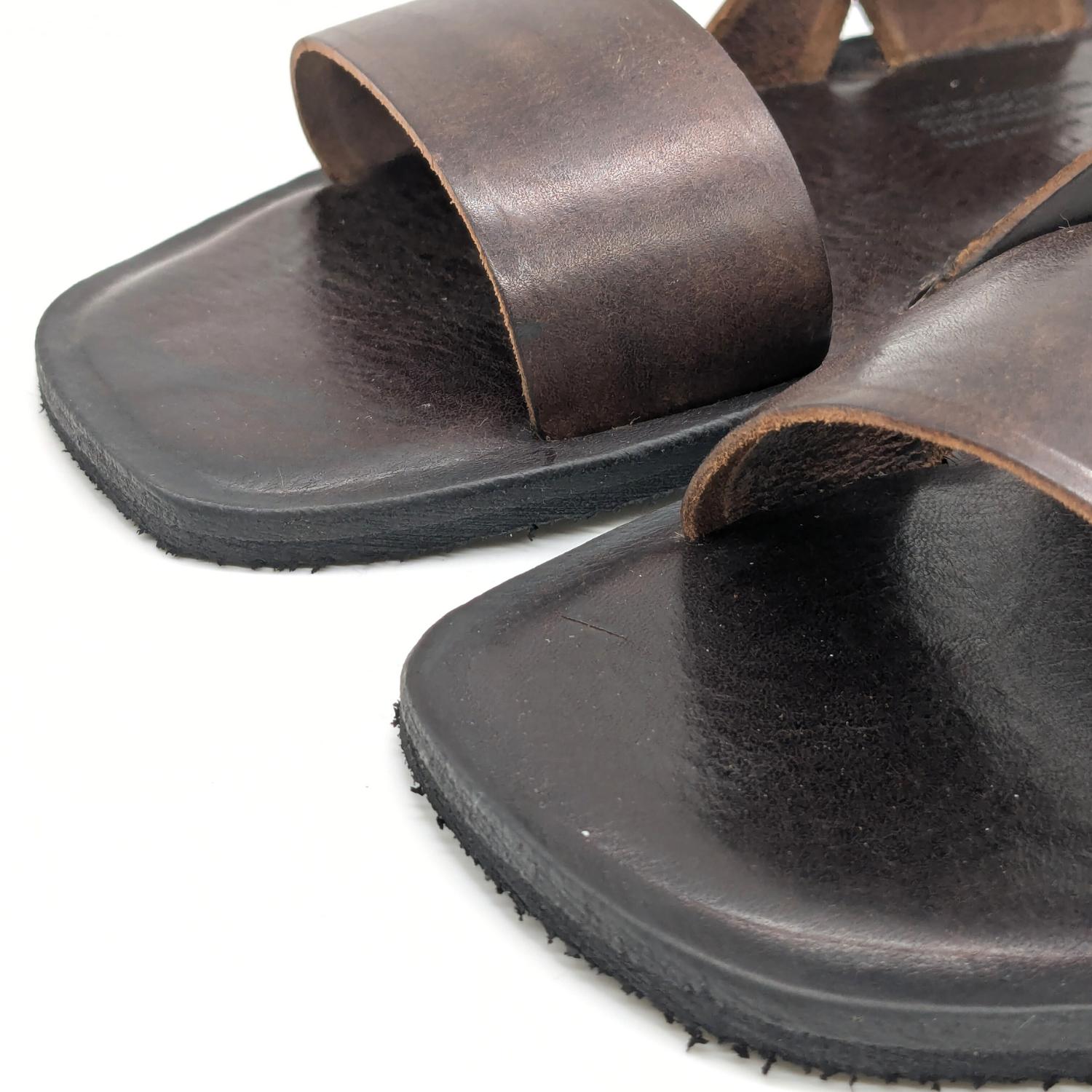 Werner 1911 Bio-Ledersandale Hortensie in Mokka mit Karree Spitze