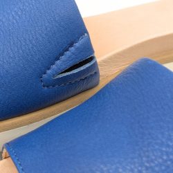 Werner 1911 Bio-Pantolette Windröschen in Blau mit Elastikschlitz