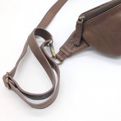 Werner 1911 Hip Bag Kronborg in cognac mit Reißverschluss