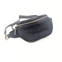 Werner 1911 Bio Hip Bag Kronborg in schwarz aus Schurwolle mit Reißverschluss