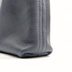 Werner 1911 Tote Bag Tanstein aus Bioleder in Dunkelblau mit robusten Nähten