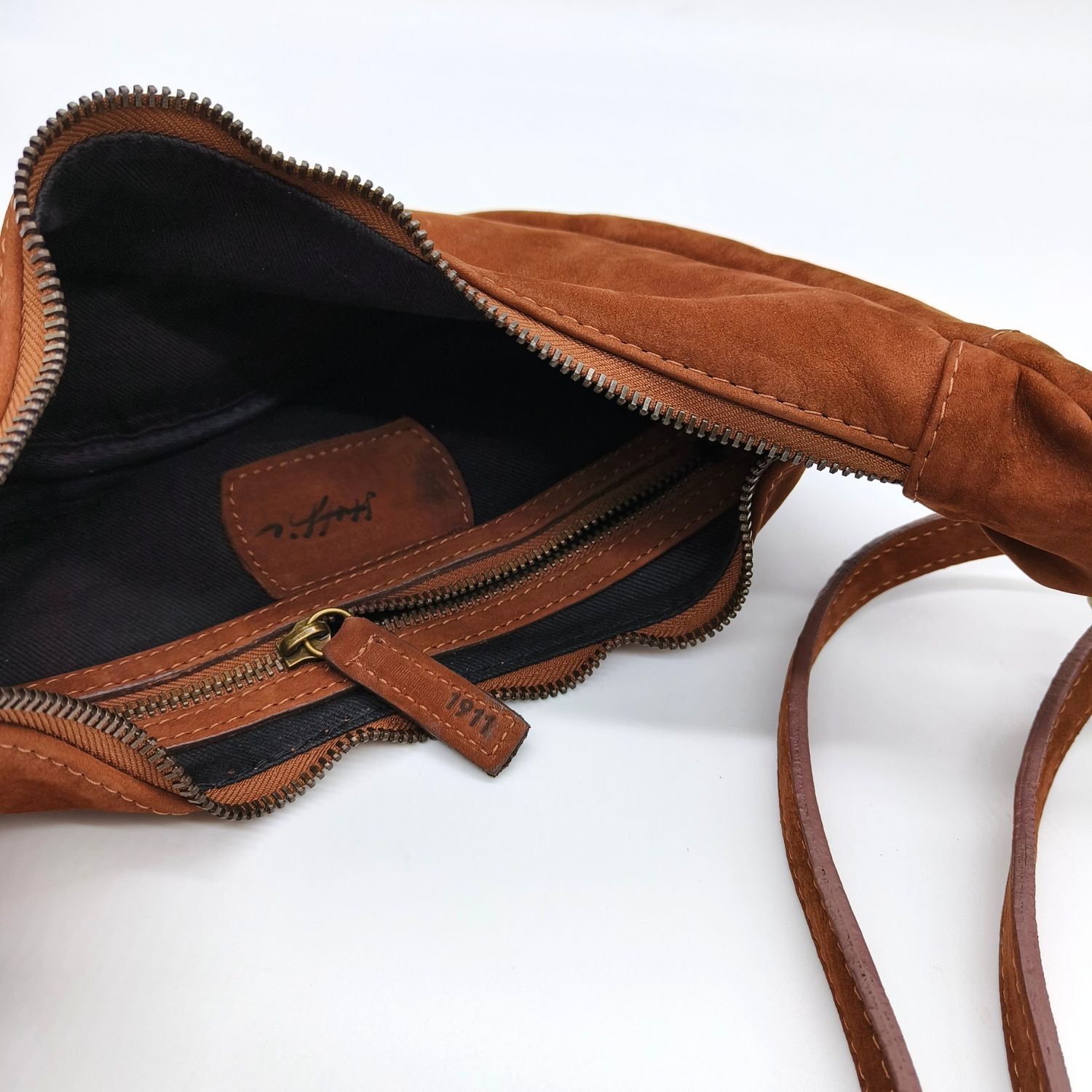 Werner 1911 Croissanr Bag Fleckenstein cognac mit Innenfach