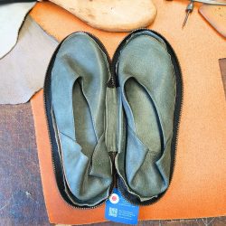 Werner1911 Hausschuh Bio-Ballerina Koala in grau im Reise-Etui