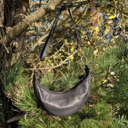 Werner 1911 Croissant Bag Fleckenstein schwarz im Grünen 3