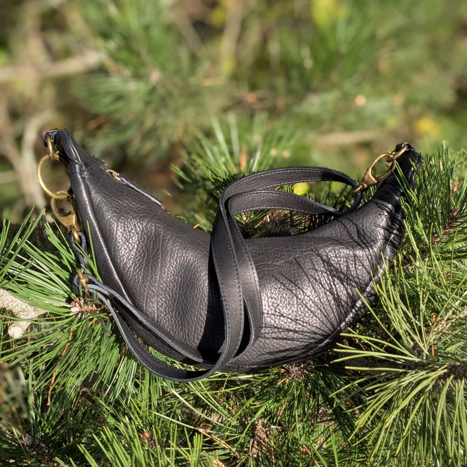 Werner 1911 Croissant Bag Fleckenstein schwarz im Grünen