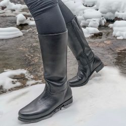 Werner1911 Bio-Stiefel mit hohem Schaft Komori Schwarz im Schnee