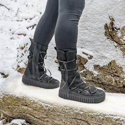 Werner 1911 Cozy High Boot Mufflon in schwarz