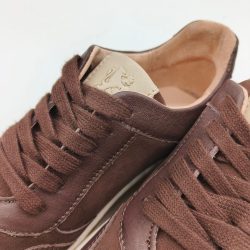 Werner1911 Bio-Sneaker Eichelhäher in braun mit Löwe auf der Lasche