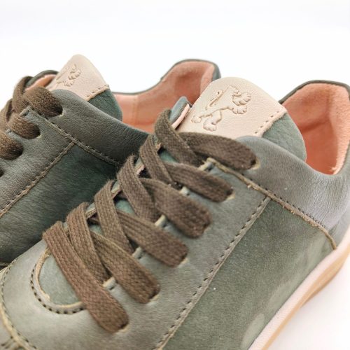 Werner1911 Bio-Sneaker Eichelhäher in grün Mit Löwe auf der Lasche