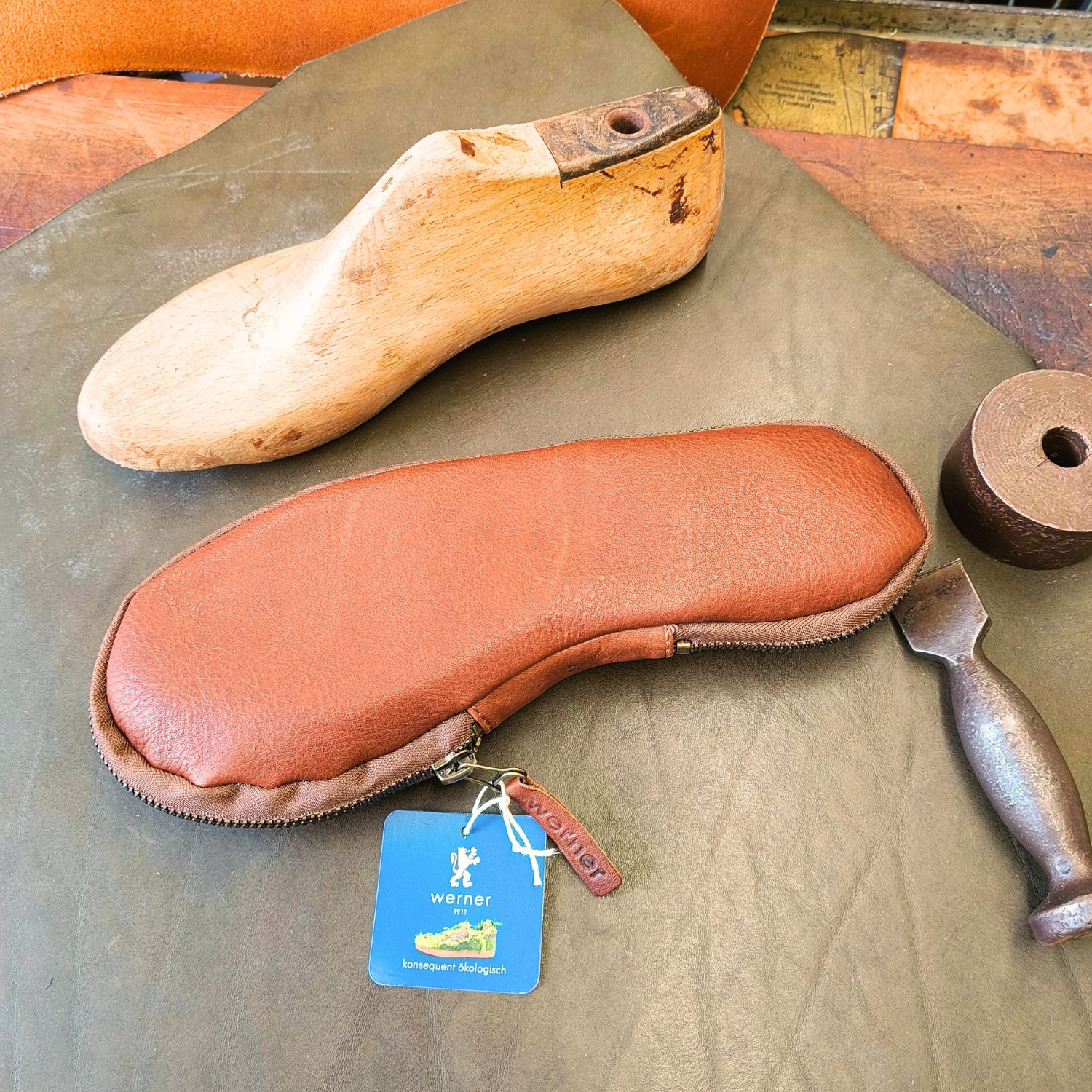 Werner1911 Hausschuh Bio-Ballerina Koala in kastanienbraun als geschenkidee