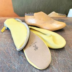 Werner1911 Hausschuh Bio-Ballerina in gelb mit Ledersohle