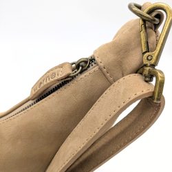 Werner 1911 Croissant Bag Fleckenstein beige mit abnehmbarem Riemen