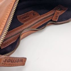 Werner 1911 Croissant Bag Fleckenstein Kastanienbraun mit Signatur