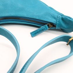 Werner 1911 Croissant Bag Bio Fleckenstein türkis mit Reißverschluss