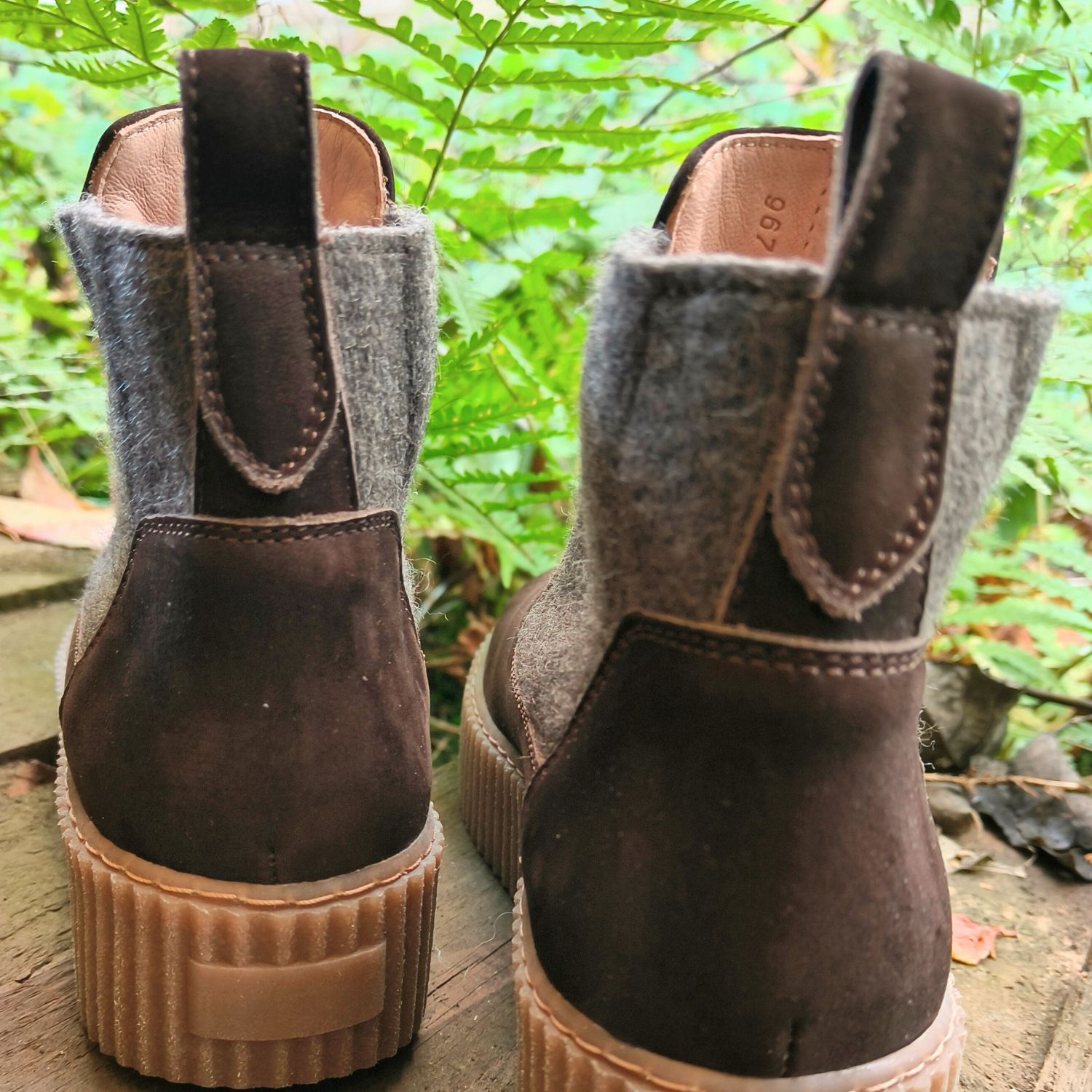 Werner 1911 Bio-Chelsea Boot Fennek in Mokka mit grauem Gummizug