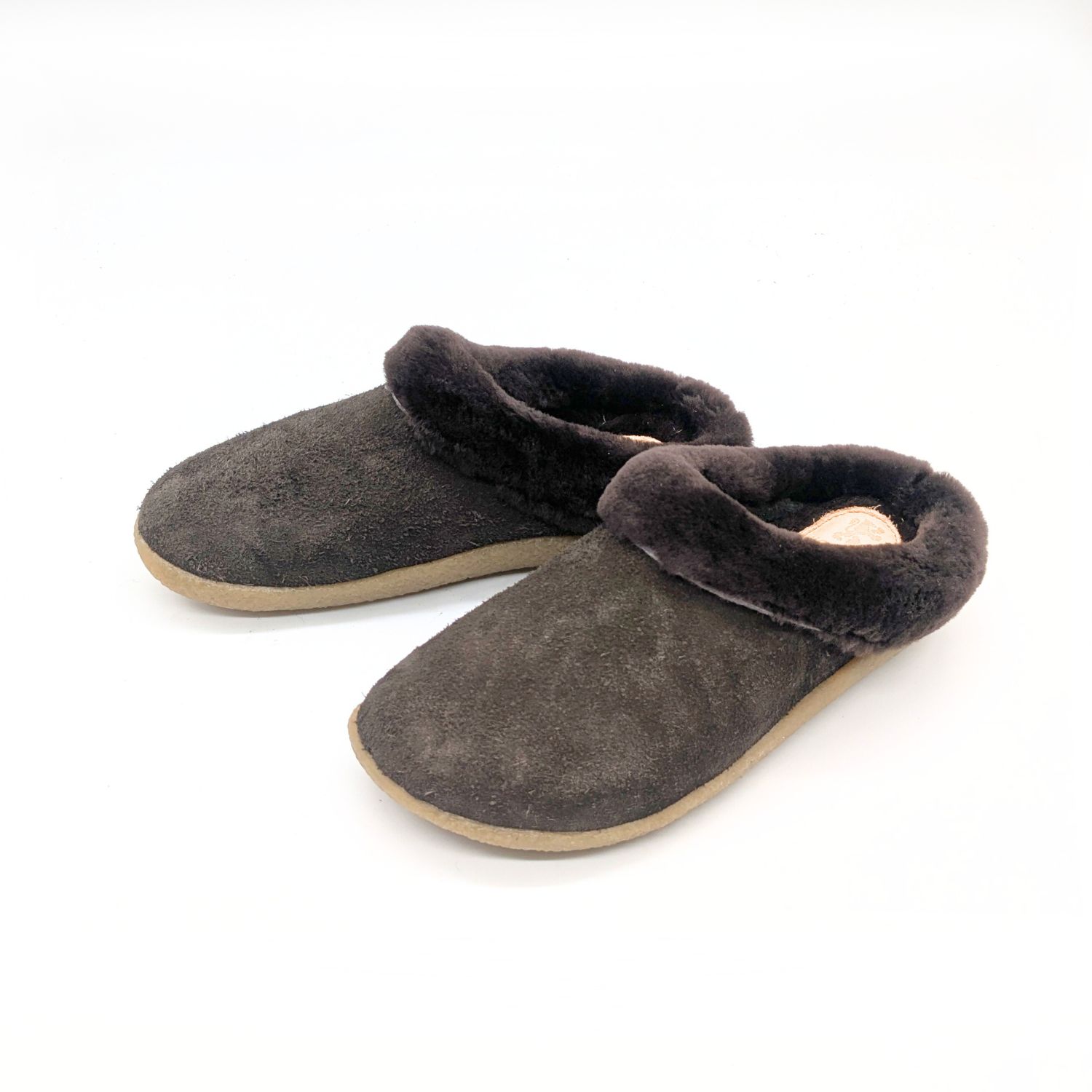 Werner 1911 Bio-Hausschuh Faultier in Mokka vorne geschlossen