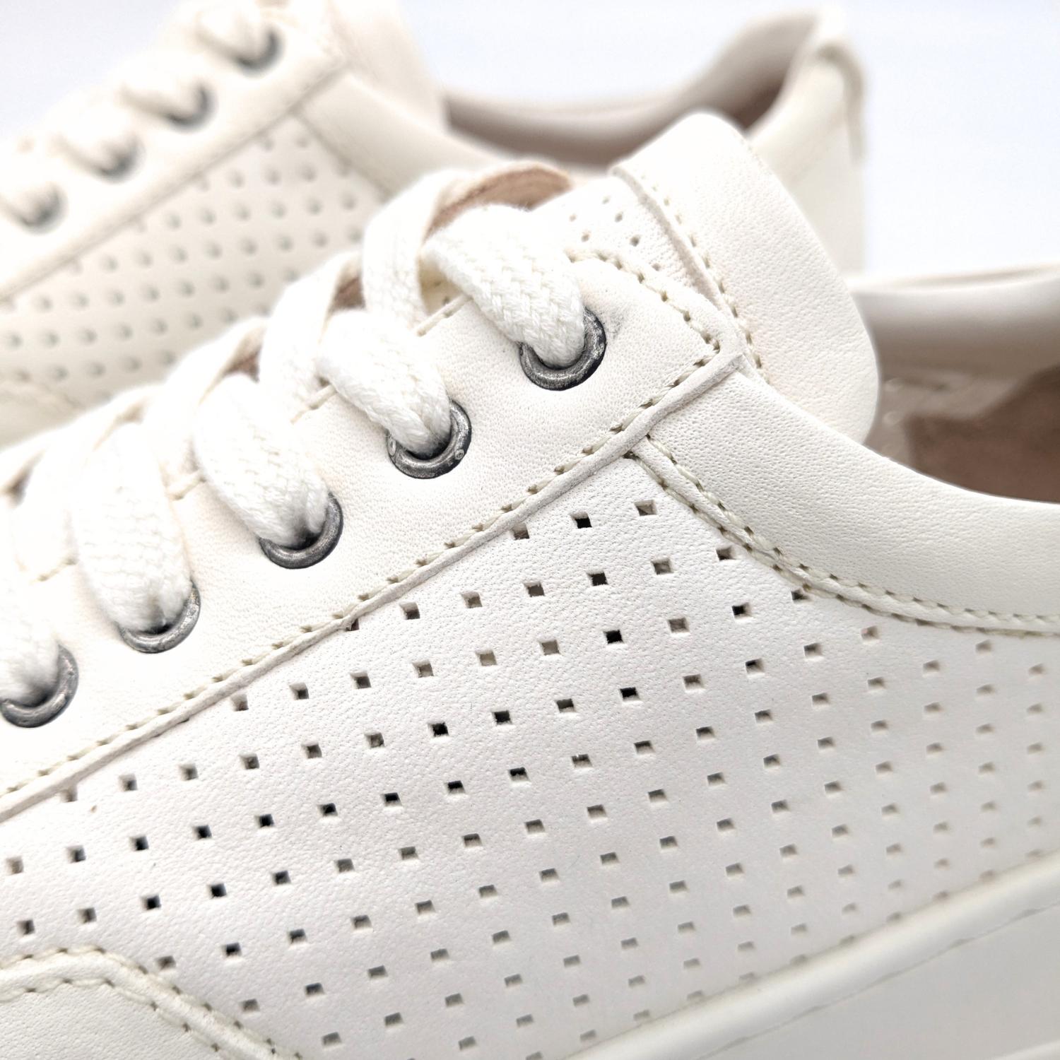 Werner 1911 Bio-Sneaker Amsel in Naturweiß mit Perforation