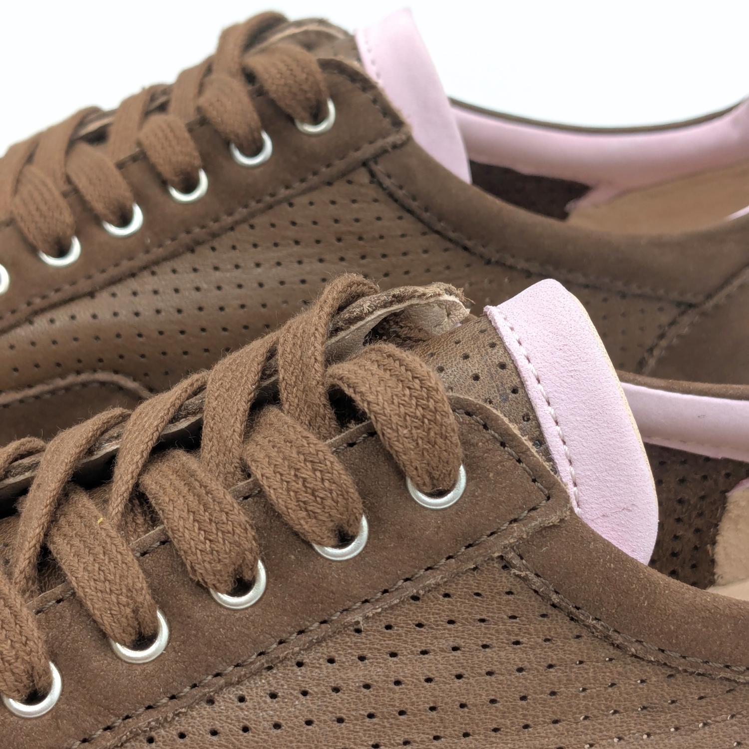 Werner 1911 Bio-Sneaker Amsel in Cognac mit Rosa Akzenten