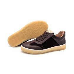 Werner 1911 Bio-Sneaker Eichelhäher in Bordeaux mit heller Sohle