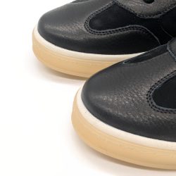 Werner 1911 Bio-Sneaker Eichelhäher in Schwarz mit runder Spitze