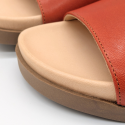 Werner 1911 Pantolette mit ergonomischem Fußbett in rostrot mit runder Spitze