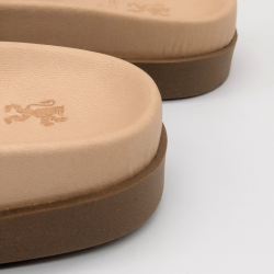 Werner 1911 Pantolette mit ergonomischem Fußbett in rostrot mit brauner Sohle