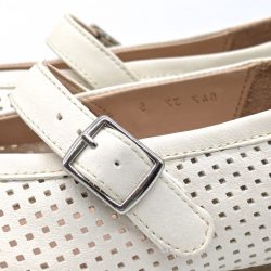 Werner 1911 Bio-Ballerina Weißdorn mit Perforierung in naturweiß mit Schnalle