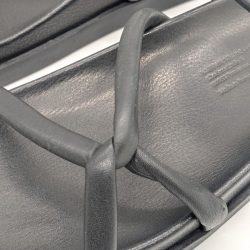 Werner 1911 Bio-Pantolette Efeu in Schwarz mit gekreuztem und gepolsterten Riemen