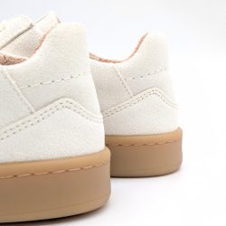 Werner 1911 Bio-Sneaker Eistaucher in Naturweiß Nubuk mit flacher Sohle