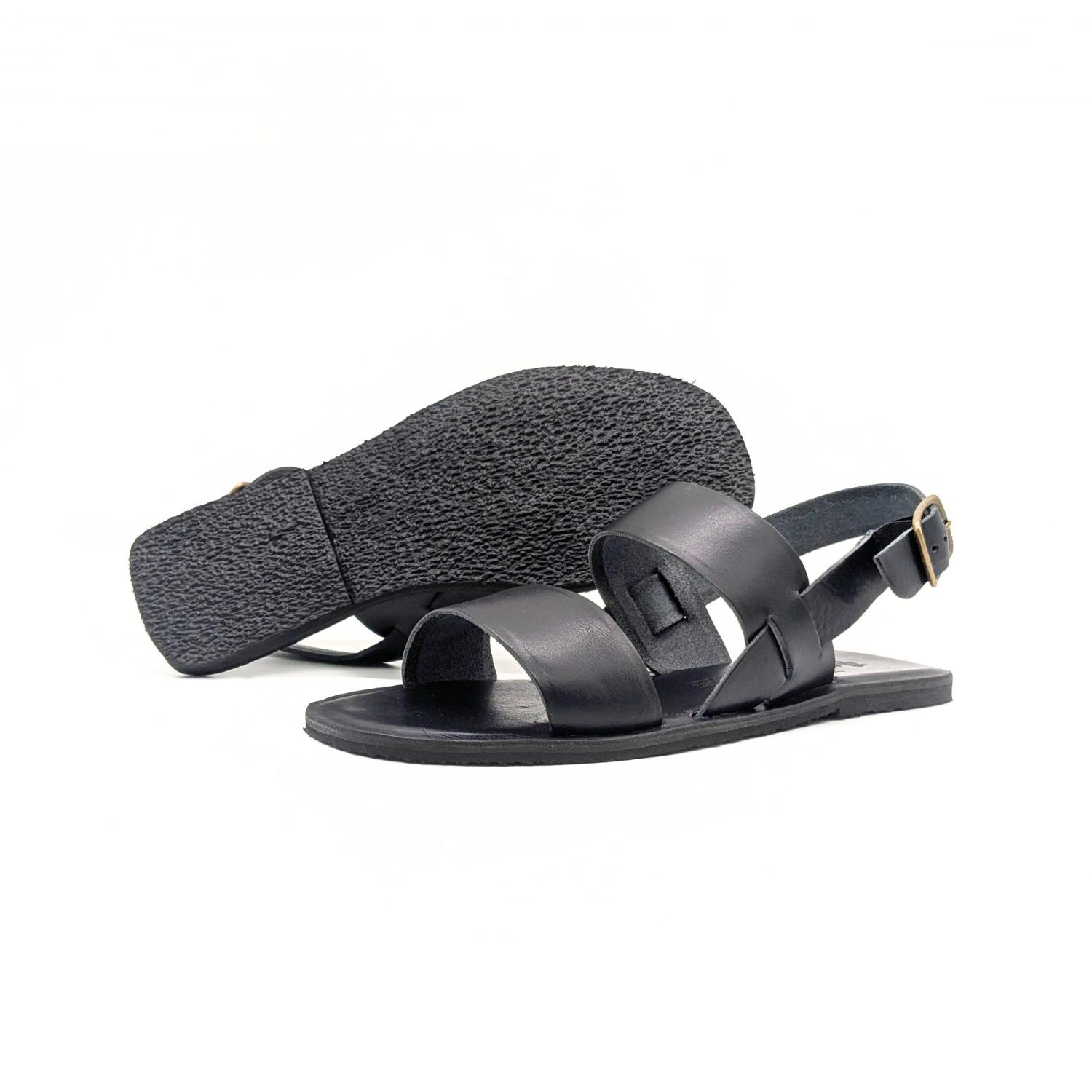 Werner 1911 Bio-Ledersandale Hortensie in Schwarz mit flacher Sohle