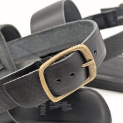 Werner 1911 Bio-Ledersandale Hortensie in Schwarz mit verstellbarem Riemen