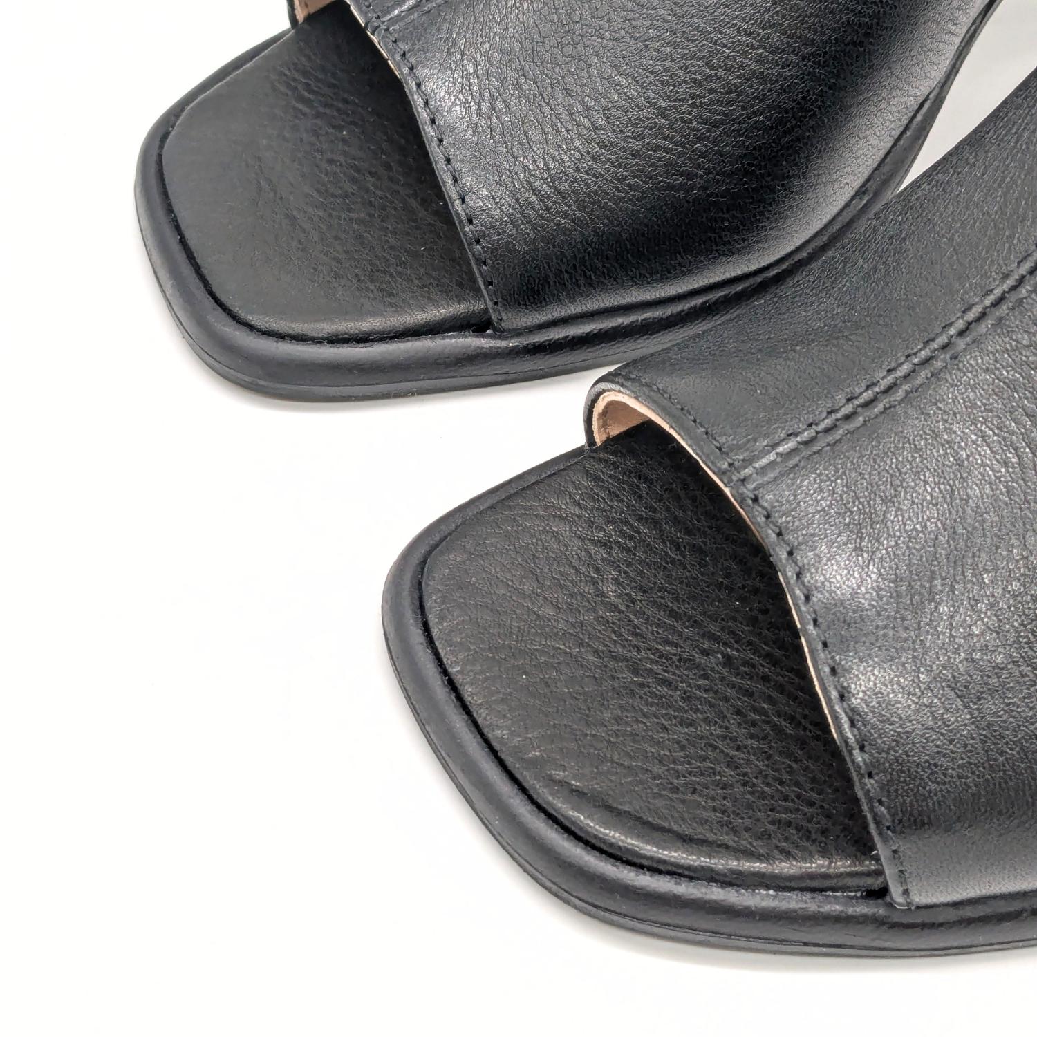 Werner 1911 Bio-Pantolette mit Absatz Kiefer in Schwarz mit Karree Spitze