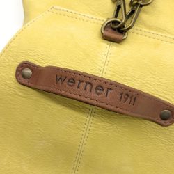 Werner 1911 Bioleder Rucksack Löwenstein in Gelb mit Trageriemen in Kastanienbraun