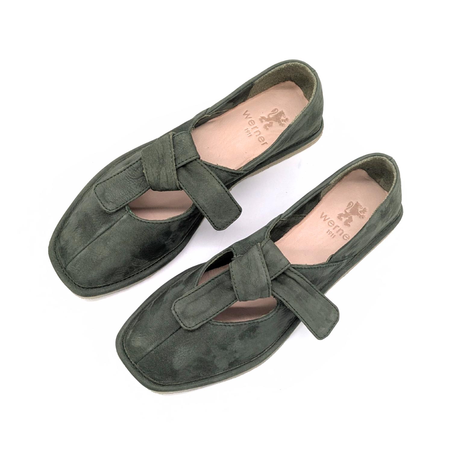 Werner 1911 Bio-Ballerina Rosenkäfer in Grün Nubukleder