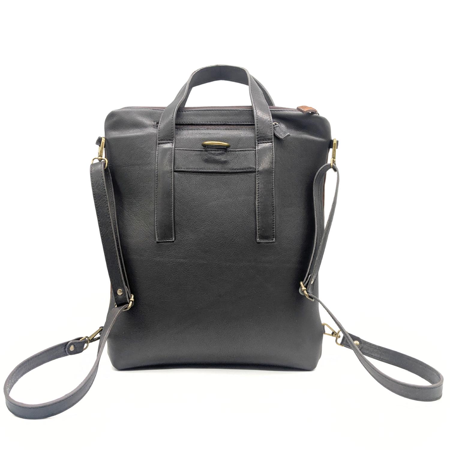 Werner 1911 Bio-Rucksack Sooneck in Mokka/Cognac mit Schulterriemen außen