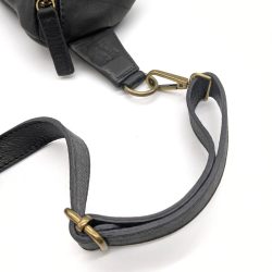 Werner 1911 Bio Hip Bag Kronborg in schwarz mit verstellbarem Gurt